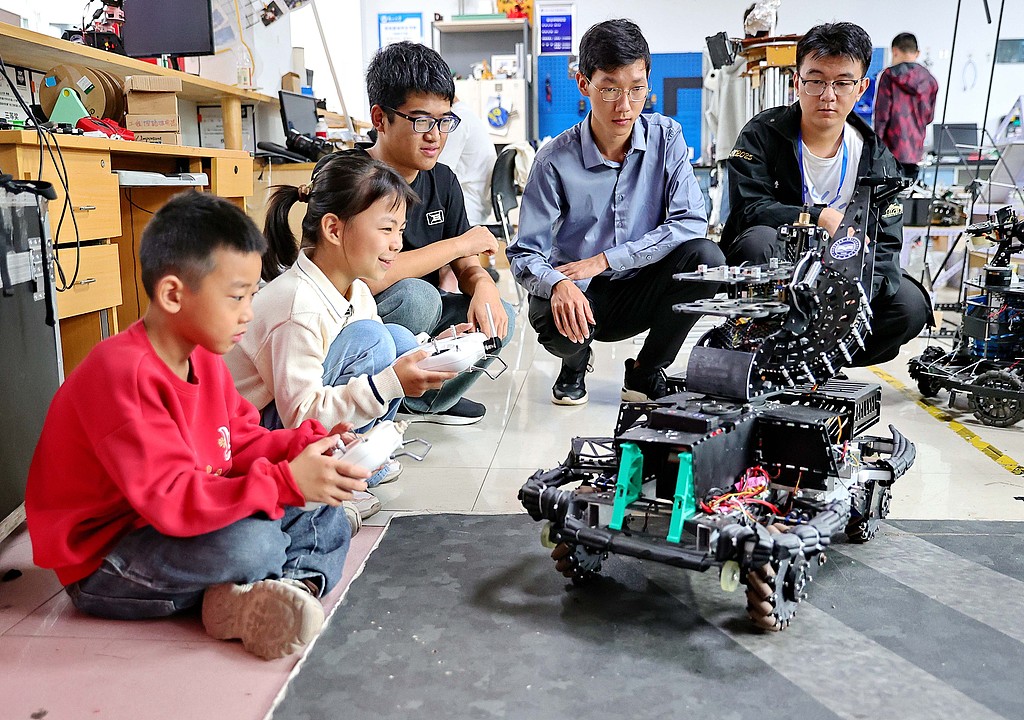 河北秦皇岛：燕山大学举办科普系列活动