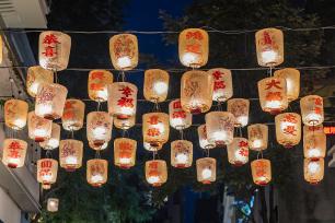 广东深圳：非遗竹丝行灯点亮南头古镇