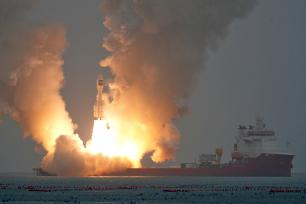 一箭三星！引力一号遥二运载火箭发射成功