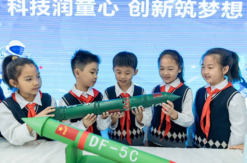 江苏海安：科技活动点燃科学梦想