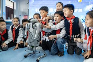 江苏海安：科技活动点燃科学梦想