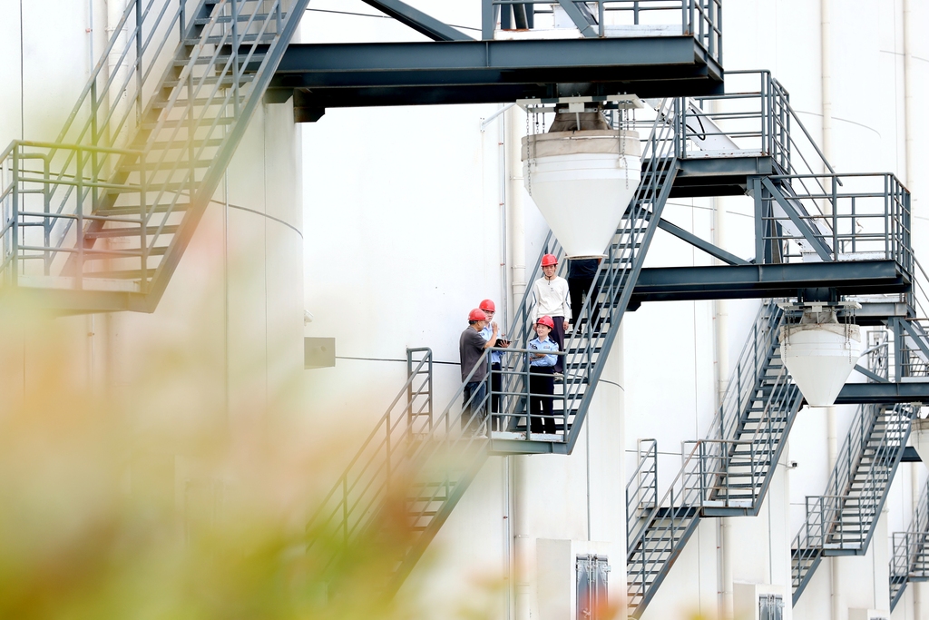 江苏宿迁：民警深入辖区粮库宣传安全知识