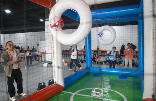 山东临沂：青少年科技竞赛展风采