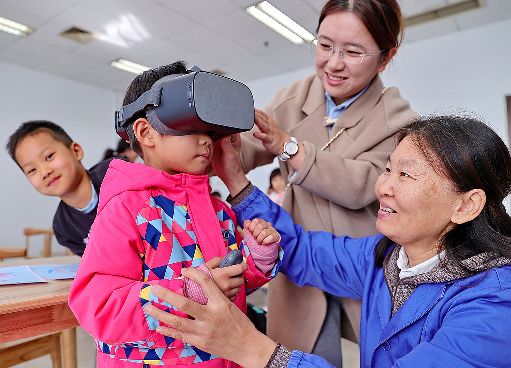 河北秦皇岛：“VR科普”让科技赋能阅读