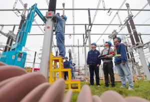 安徽淮北：变电站“秋检”保供电