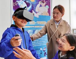河北秦皇岛：“VR科普”让科技赋能阅读