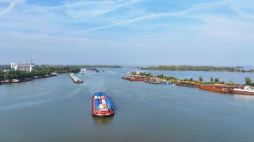 江苏宿迁：京杭大运河运输忙