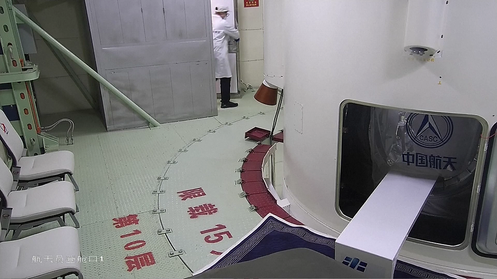 神二十一在发射场区进行全系统合练