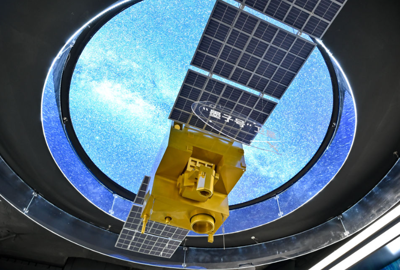 为基本实现社会主义现代化奠定更加坚实的基础——《中共中央关于制定国民经济和社会发展第十五个五年规划的建议》诞生记