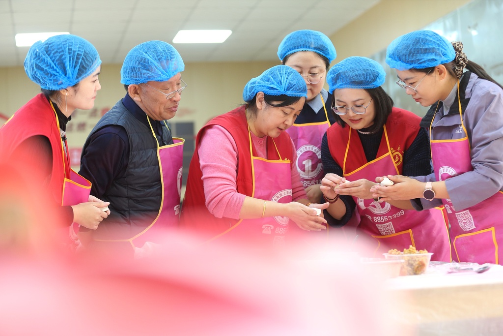 山东青岛：学员参加职业技能培训