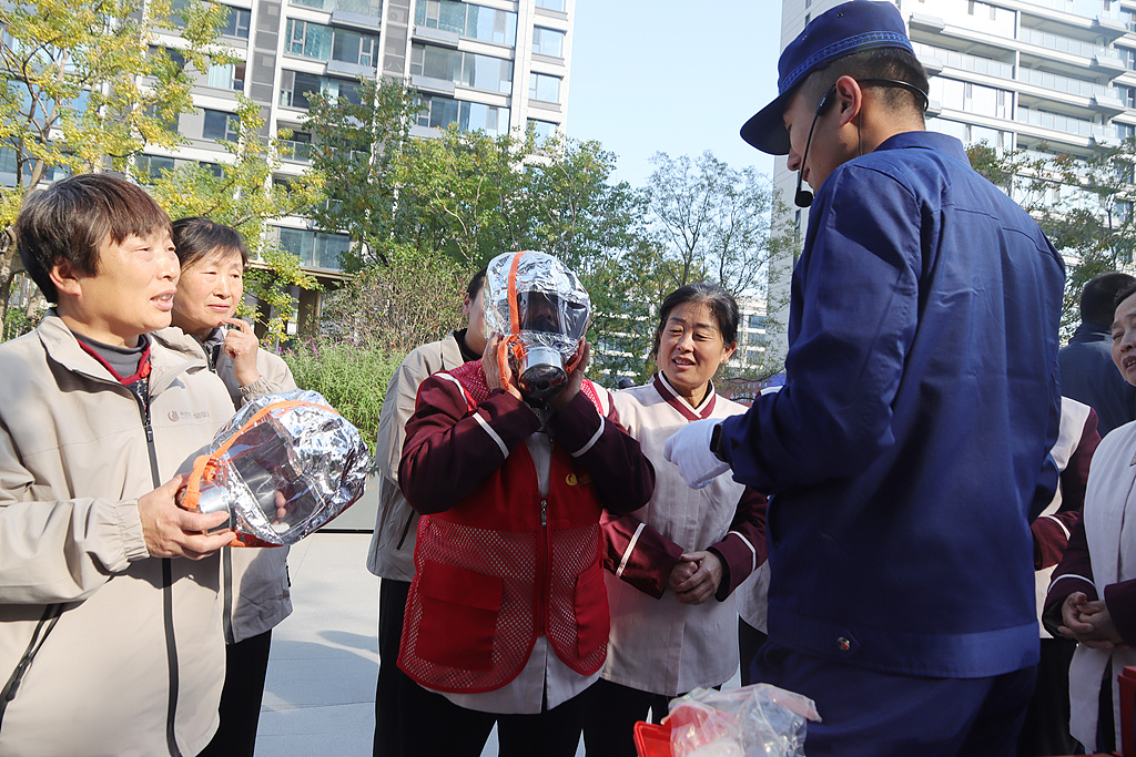 山东枣庄：消防宣传进社区