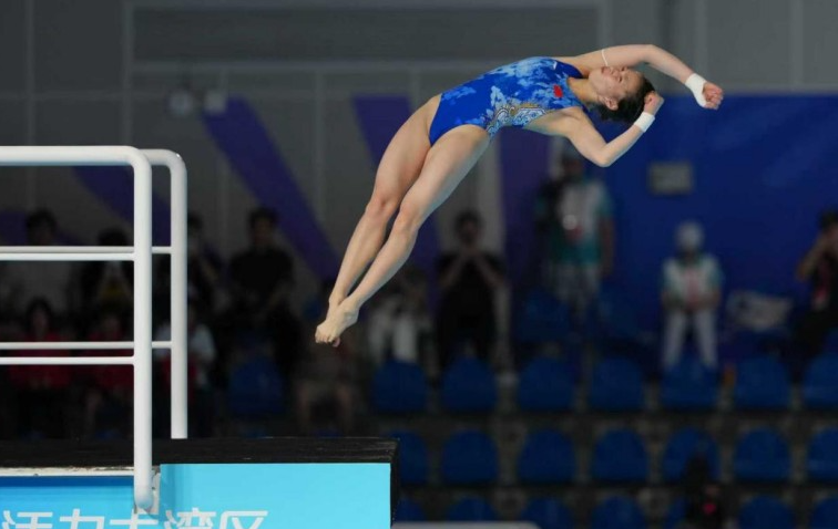 陈芋汐圆梦全运会：拼尽全力，跳好每一跳