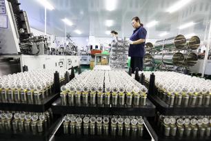 安徽淮北：新能源锂电电池产销两旺