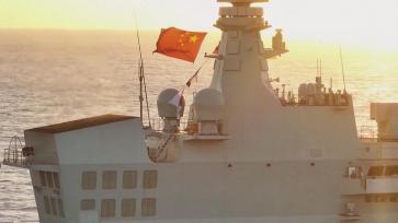 海军四川舰顺利完成首次航行试验