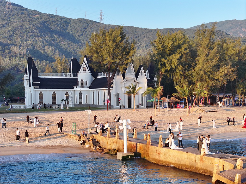 深圳：夕阳下玫瑰海岸浪漫温馨