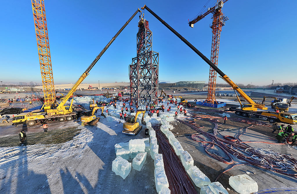 哈尔滨冰雪大世界冰雪景观建设全面开工