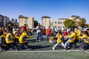 江苏宿迁：校园科技节激发青少年科学兴趣