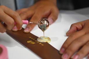 甘肃兰州：孩童体验“解锁”东西方古代保密技艺