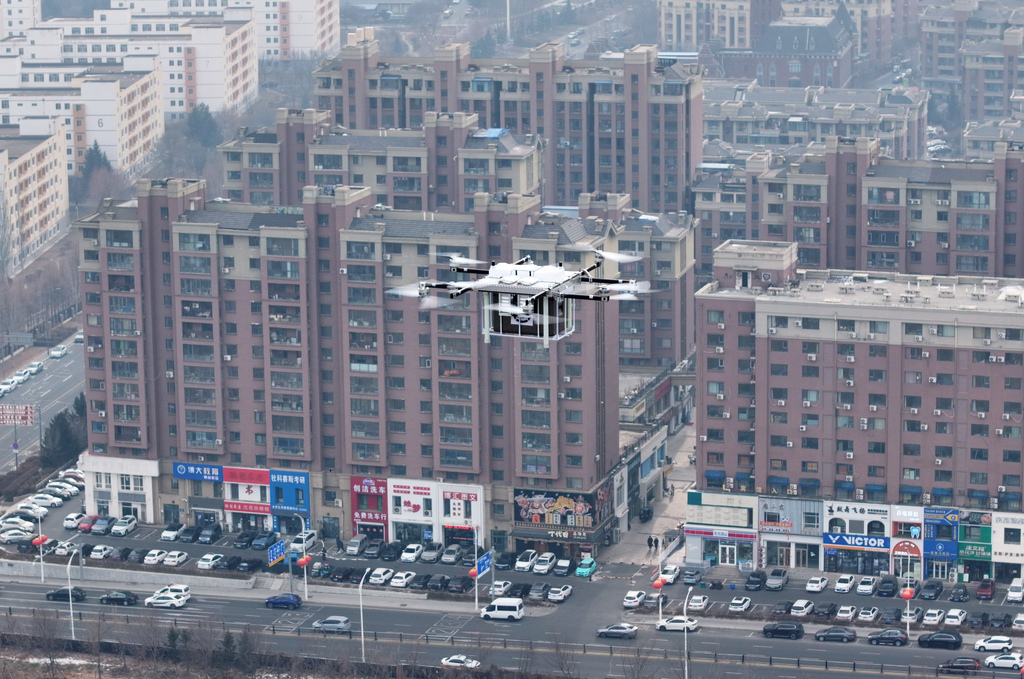 吉林高校首启无人机配送