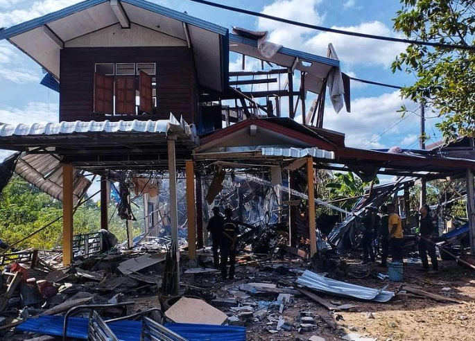 柬埔寨近39.5万人因柬泰冲突流离失所