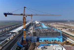 安徽亳州：阜淮铁路施工正酣