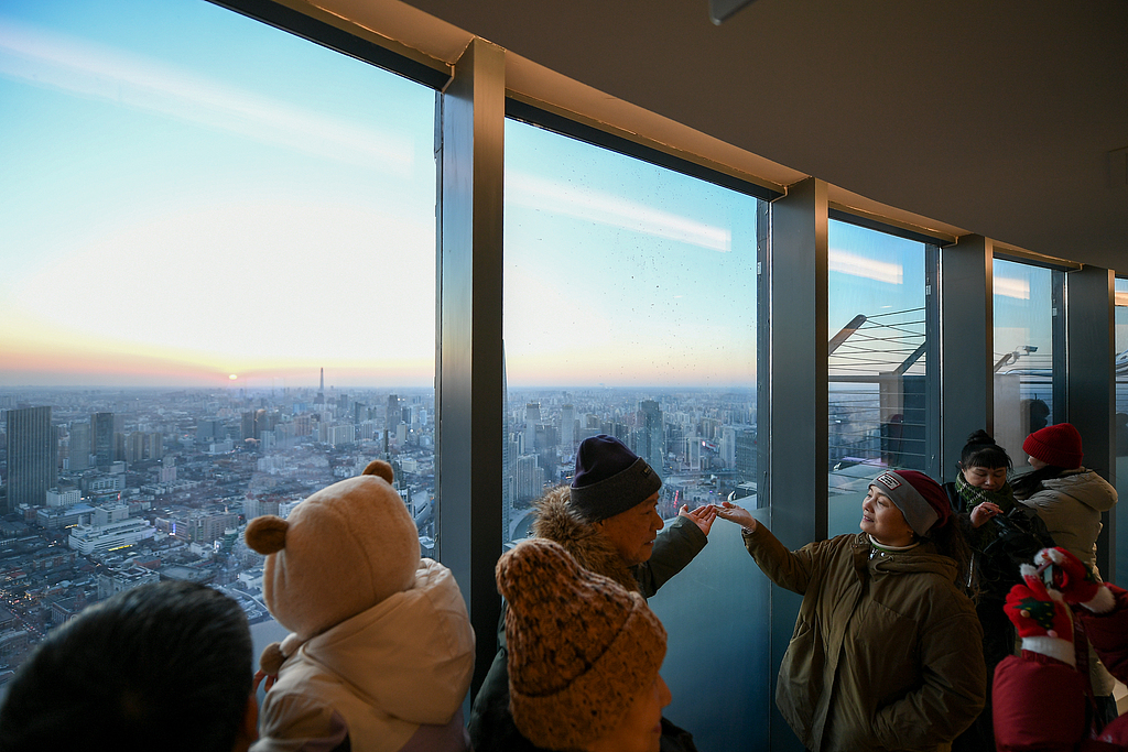 天津：津湾云顶高空观景台引客来