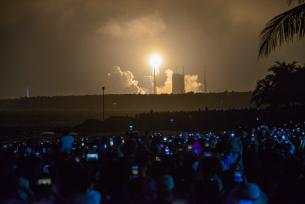 我国成功发射通信技术试验卫星二十三号