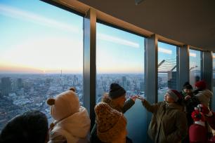 天津：津湾云顶高空观景台引客来