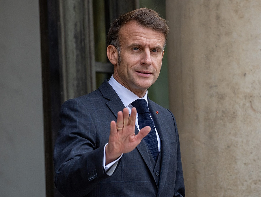 马克龙：法国将新建一艘航母