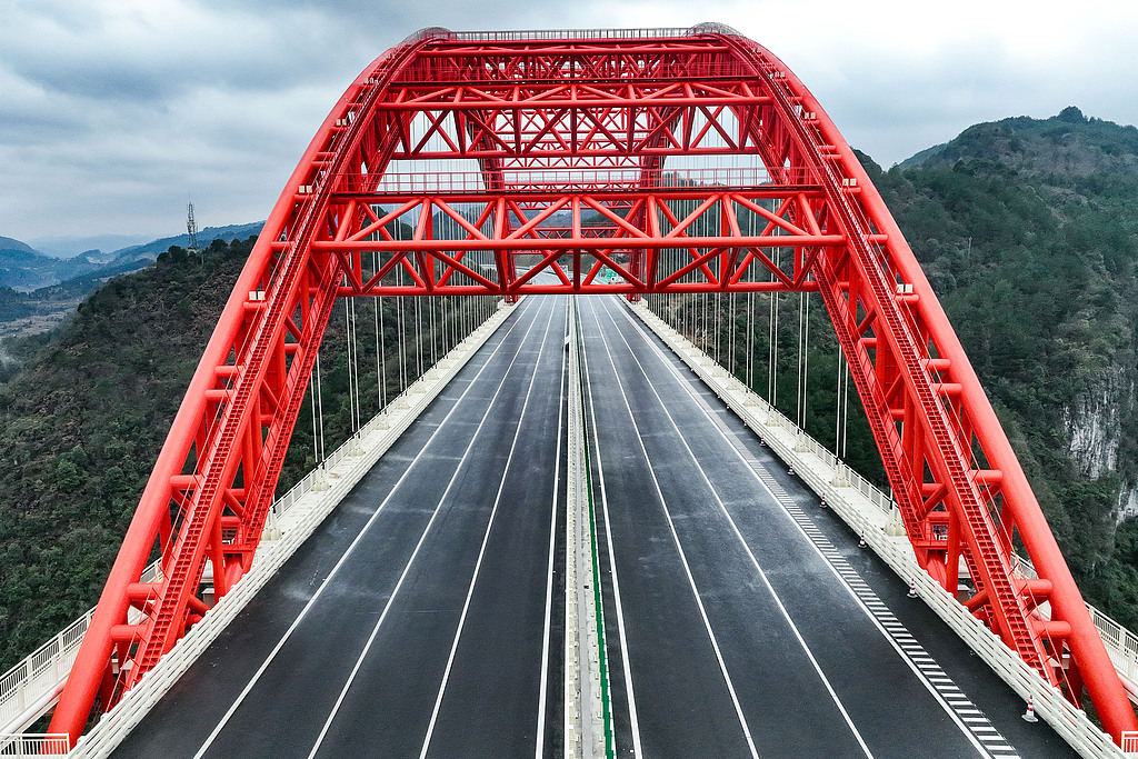 贵平高速公路马场河特大桥即将通车