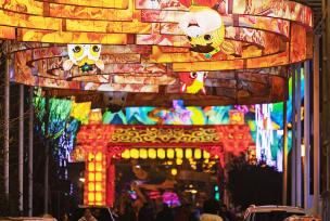 南京：第40届秦淮灯会部分灯组试灯