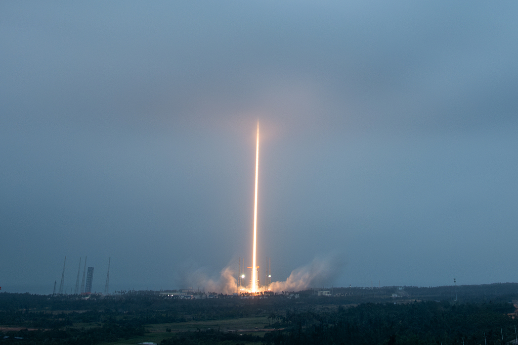 我国成功发射卫星互联网低轨17组卫星