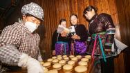 贵州从江：侗寨糍粑飘香 直播“云上”迎新年