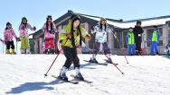湖北保康：滑雪爱好者乐享冰雪运动