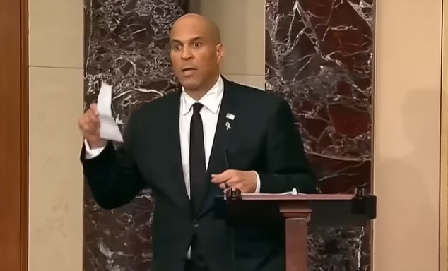 美议员发表超25小时马拉松式演讲 称“美国处于危机之中”