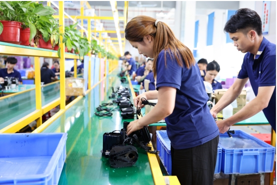 1749797590616642.png 工人检查257.png