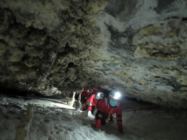 我国首次航天员洞穴训练圆满完成