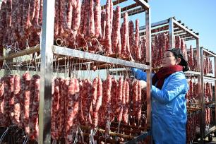 合肥：腊味飘香年味浓