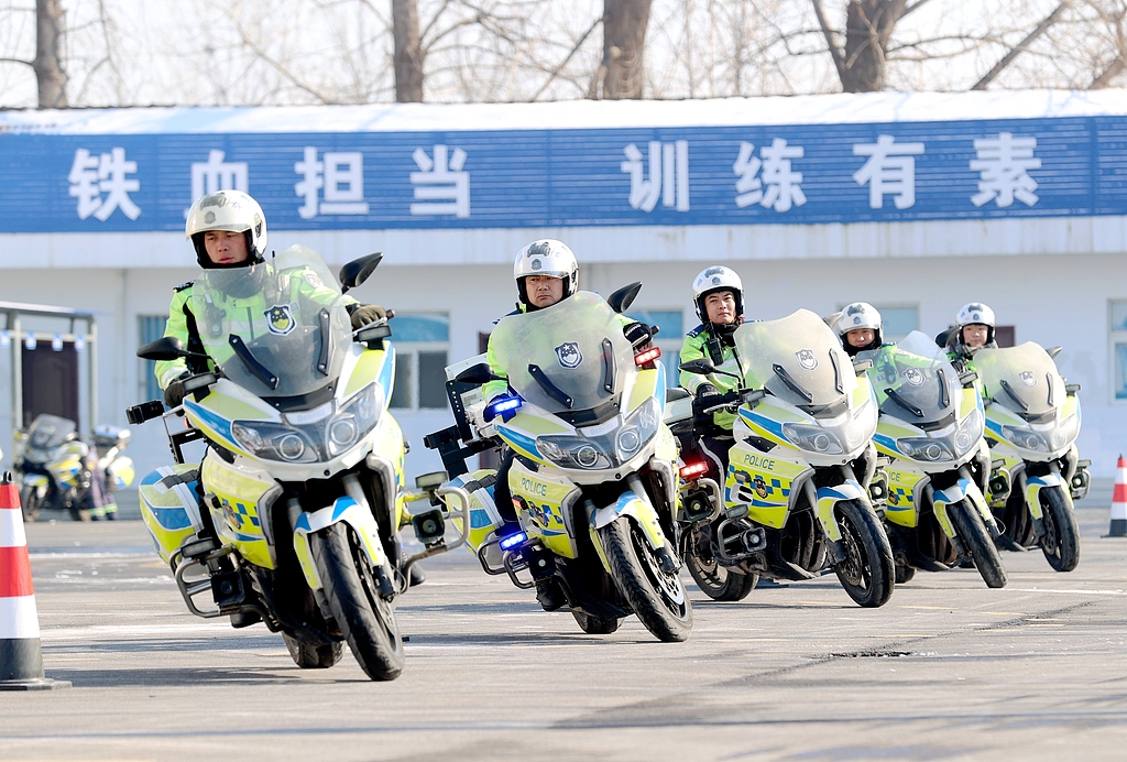 江苏宿迁：“铁骑”练兵游刃有余