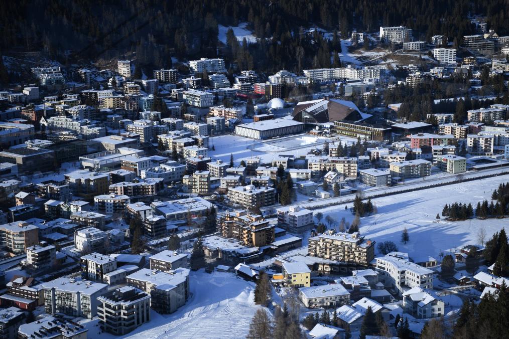 要“格陵兰岛”还是“冰岛”？特朗普达沃斯发言令听众迷惑