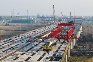 安徽庐江：铜商高速公路工程建设有序推进