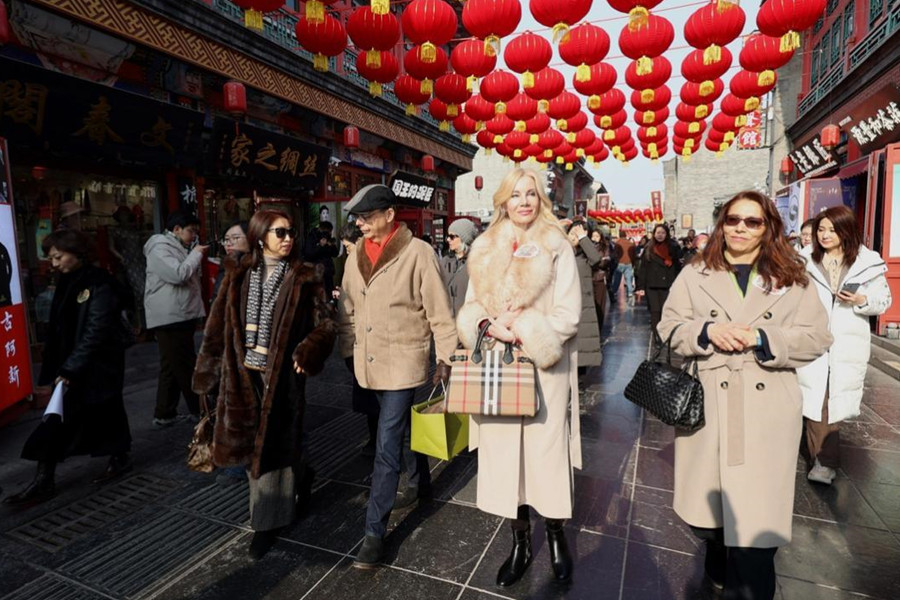 品文化、赏非遗，九国外交官齐聚天津贺新春