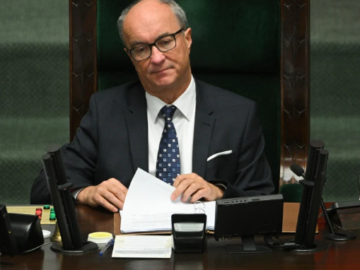 美驻波大使称将中断与波兰众议长接触