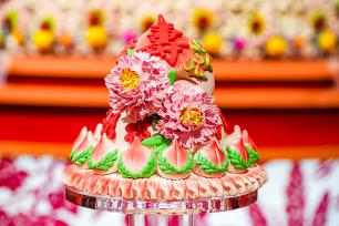 北京：春节主题展上巨型花馍吸睛