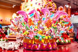 北京：春节主题展上巨型花馍吸睛