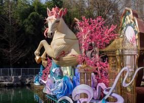 济南：趵突泉迎春花灯会万事俱备