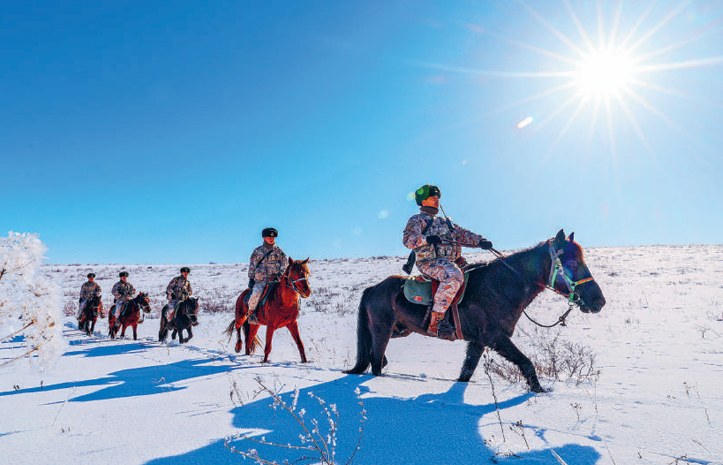 头顶边关冷月 守护万家灯火