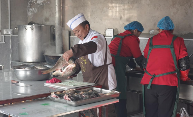乡村巩大厨的烟火人生