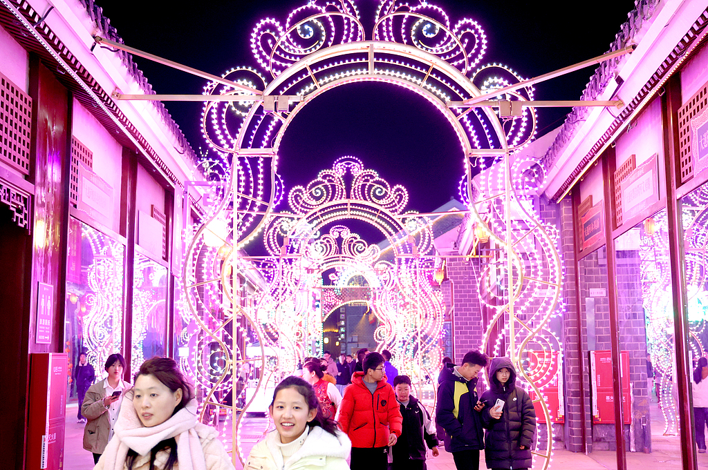 安徽淮北：濉溪古城花灯璀璨年味浓