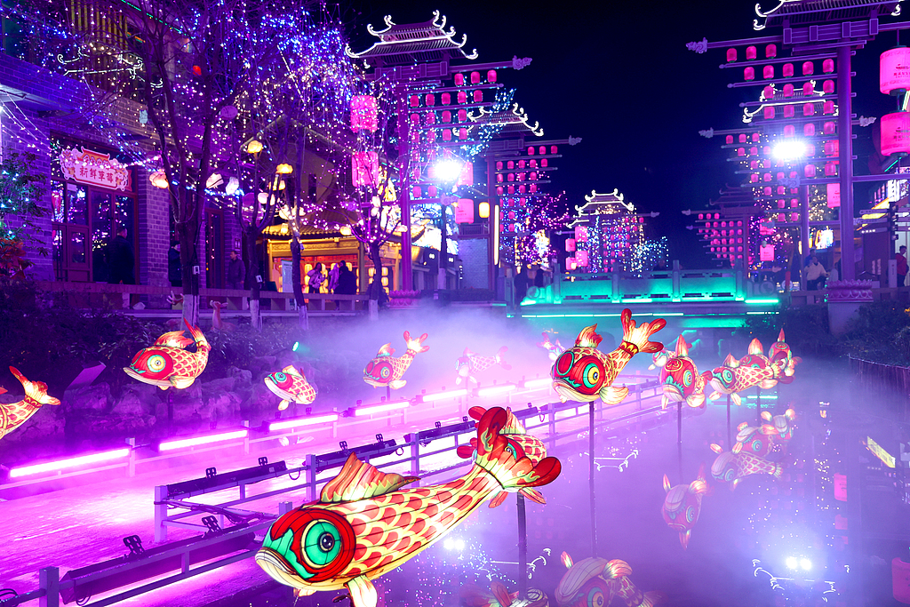 安徽淮北：濉溪古城花灯璀璨年味浓